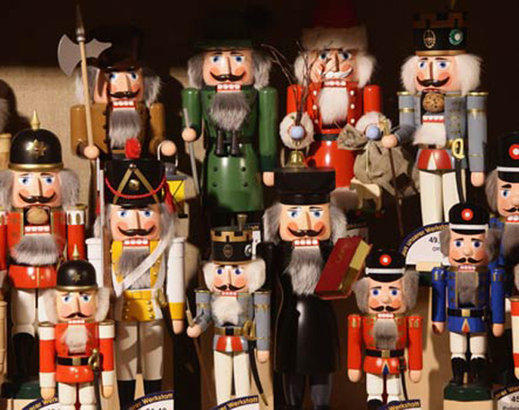 Cascanueces de todos los tamaños y colores